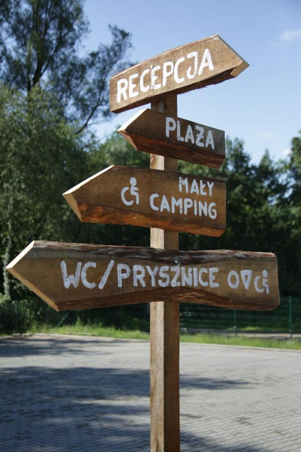 Camping Oaza Blonie Kornik Domki Standard - 3 Pokoje Luaran gambar